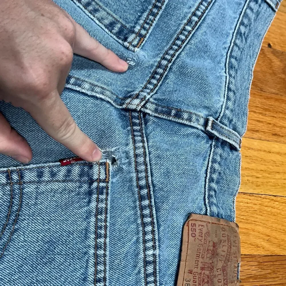 Vintage Levis 550 Jeans 34x30 (38Tag) Blue Relaxed Made in USA‎ 90s Y2K Denim